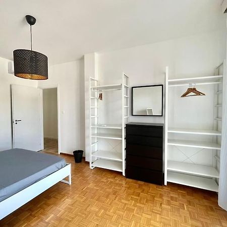 Leia Home W/Private Parking In Old Town Trieste Exterior photo